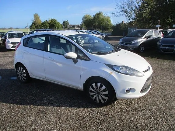 Ford Fiesta 2012 photo 3