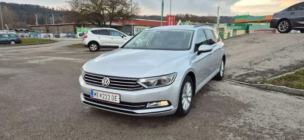 Volkswagen Passat 2016 photo 2