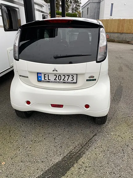 Mitsubishi I-Miev 2013 photo 2