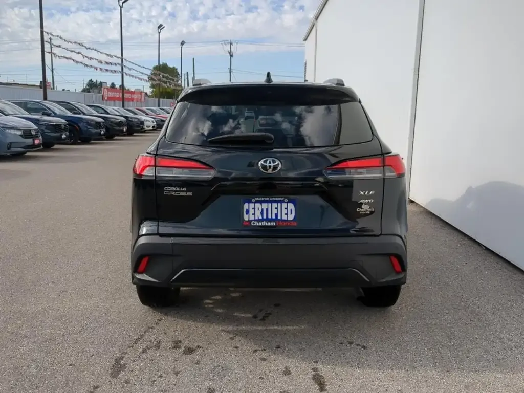 Toyota Corolla Cross 2023 photo 3
