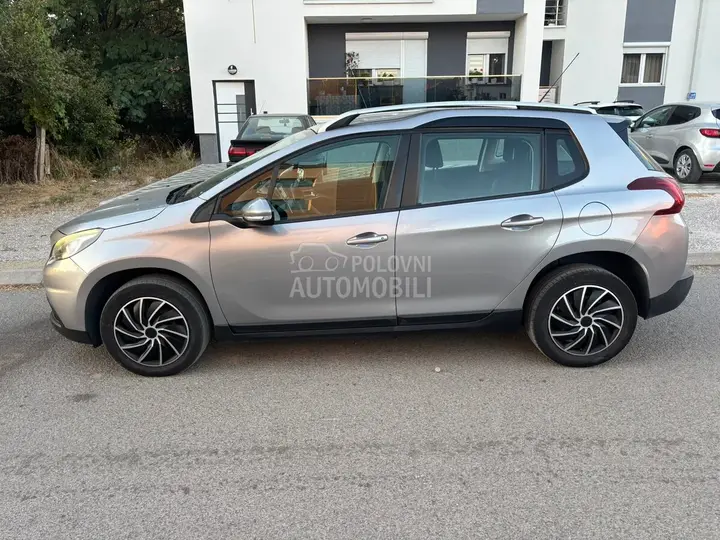 Peugeot 2008 2017 photo 5