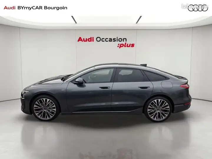 Audi A6 2025 photo 2