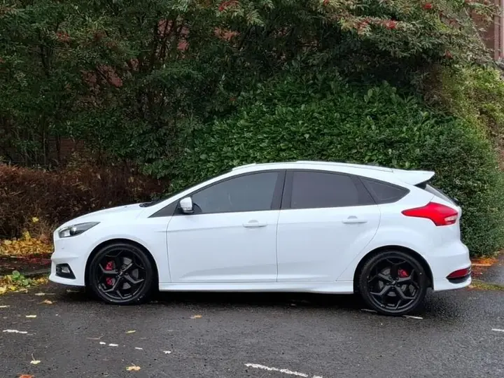 Ford Focus 2017 photo 3