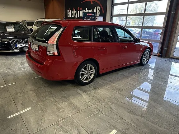 Saab 9-3 2011 photo 5