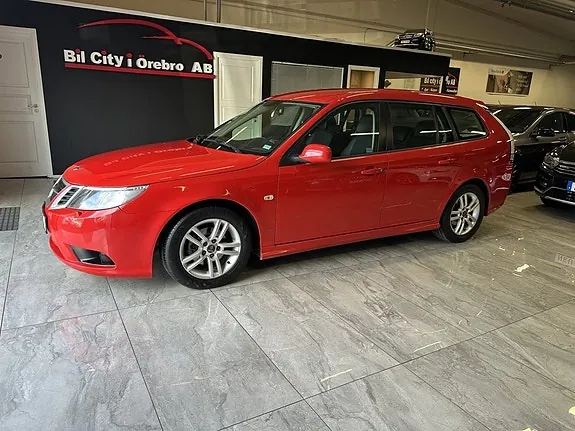 Saab 9-3 2011 photo 3