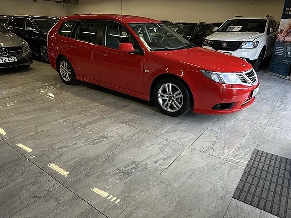 Saab 9-3 2011 photo 2