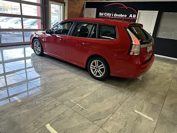Saab 9-3 2011 photo 4