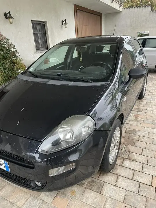 Fiat Grande Punto 2014 photo 3