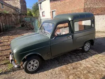 Renault 4