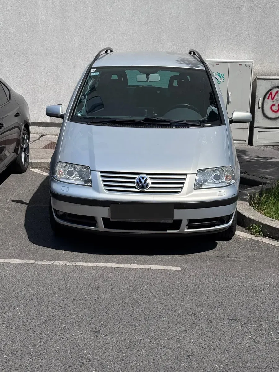 Volkswagen Sharan 2001 photo 2