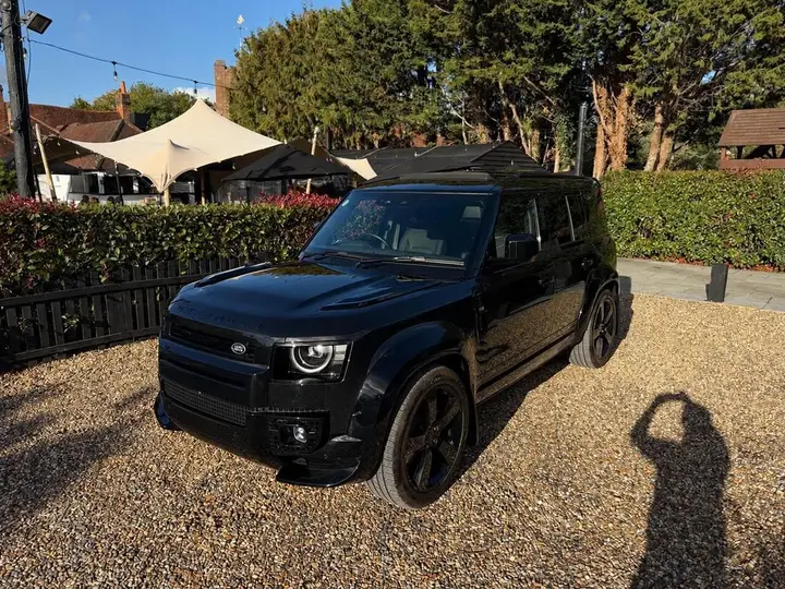 Land Rover Defender 110 2026 photo 5