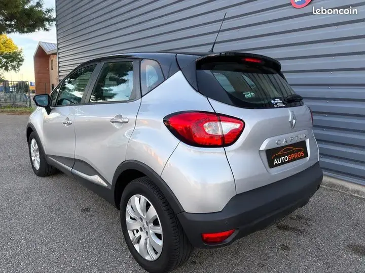 Renault Captur 2013 photo 2