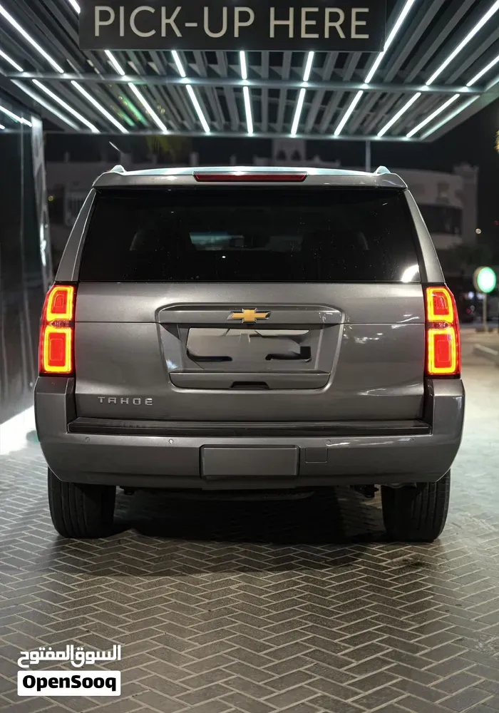 GMC Yukon 2018 photo 2