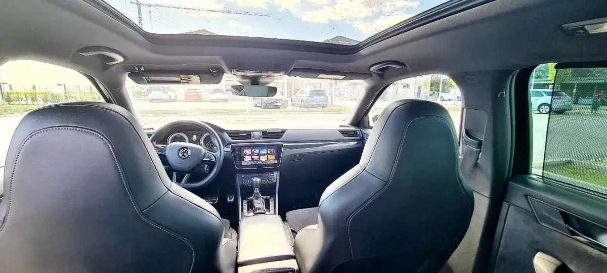 Skoda Superb 2019 photo 3