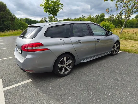Peugeot 308 Sw 2016 photo 3