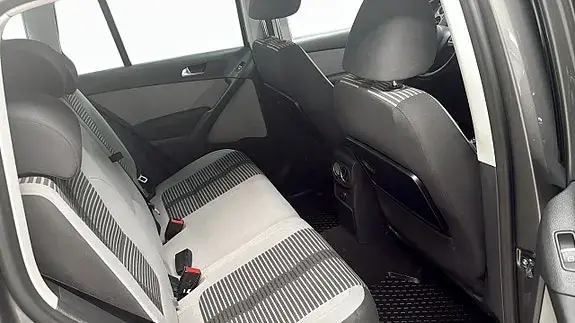 Volkswagen Tiguan 2011 photo 5