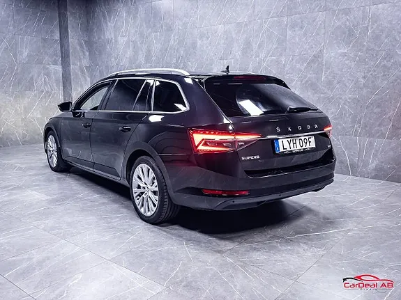 Skoda Superb 2021 photo 5