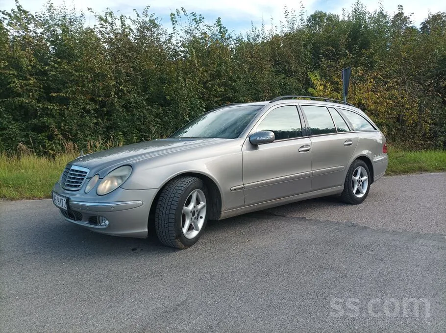 Mercedes-Benz E320