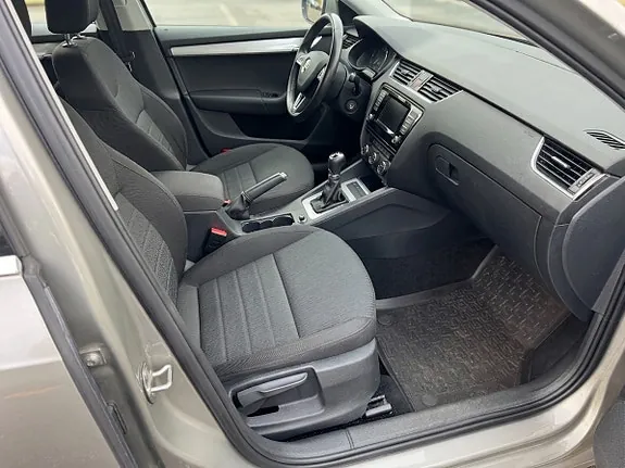 Skoda Octavia 2015 photo 3