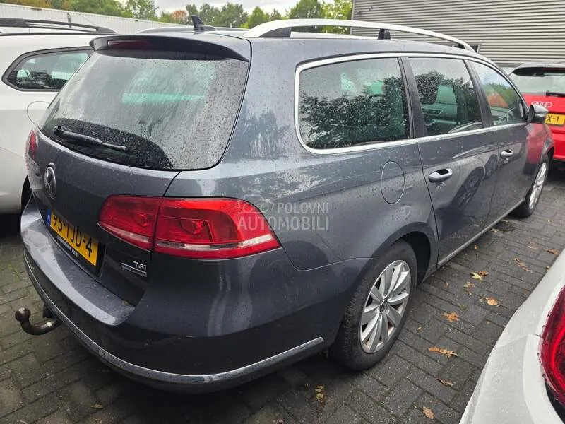 Volkswagen Passat B7 2012 photo 4
