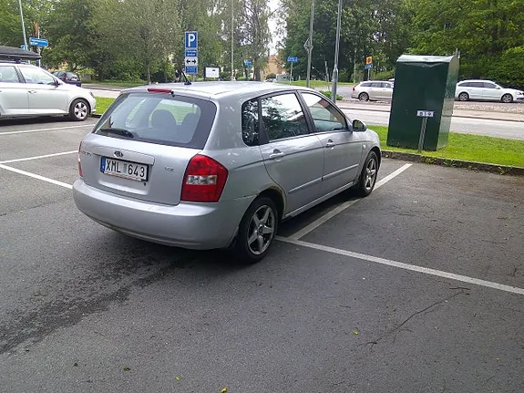 Kia Cerato 2006 photo 3
