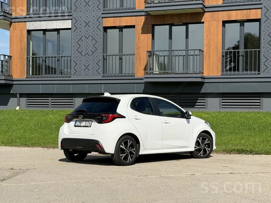 Toyota Yaris 2024 photo 4
