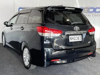Toyota Wish 2009 photo 5