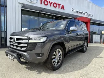 Toyota Land Cruiser 2022 photo 2