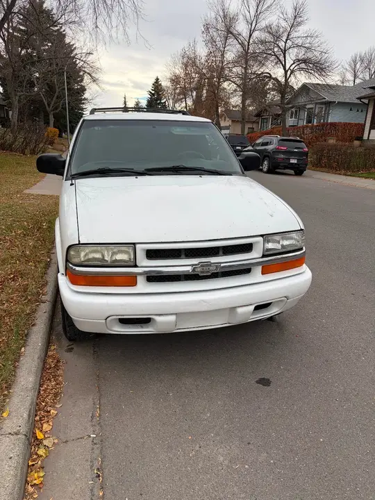 Chevrolet Blazer 2005 photo 2