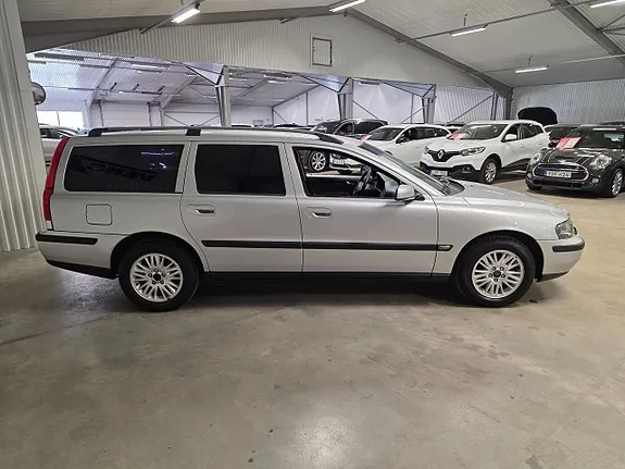 Volvo V70 2004 photo 3