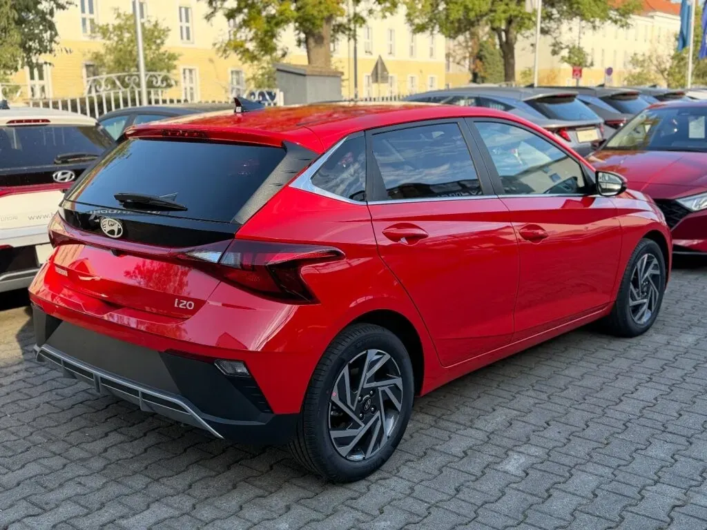 Hyundai I20 photo 2