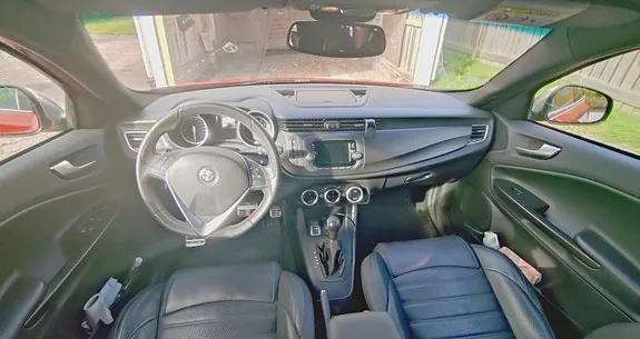 Alfa Romeo Giulietta 2015 photo 5