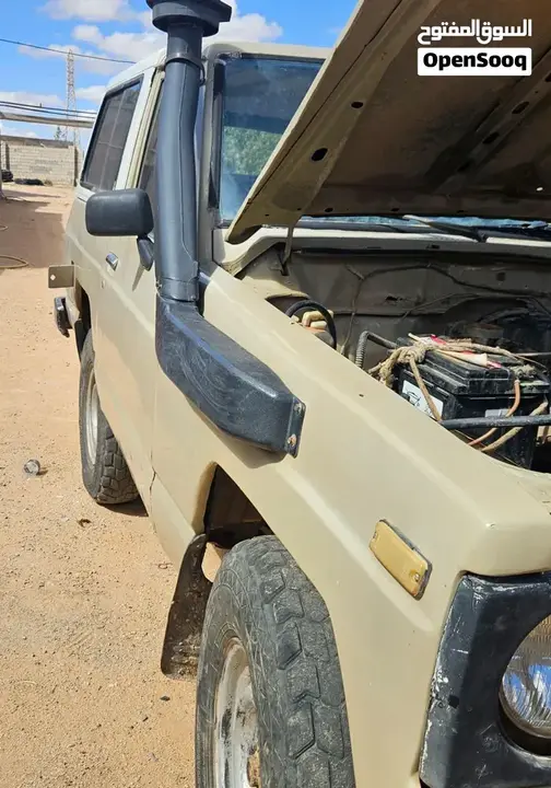 Nissan Patrol 1981 photo 2