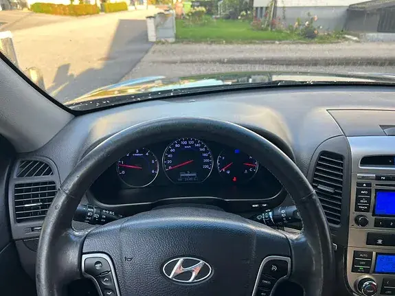 Hyundai Santa Fe 2012 photo 5
