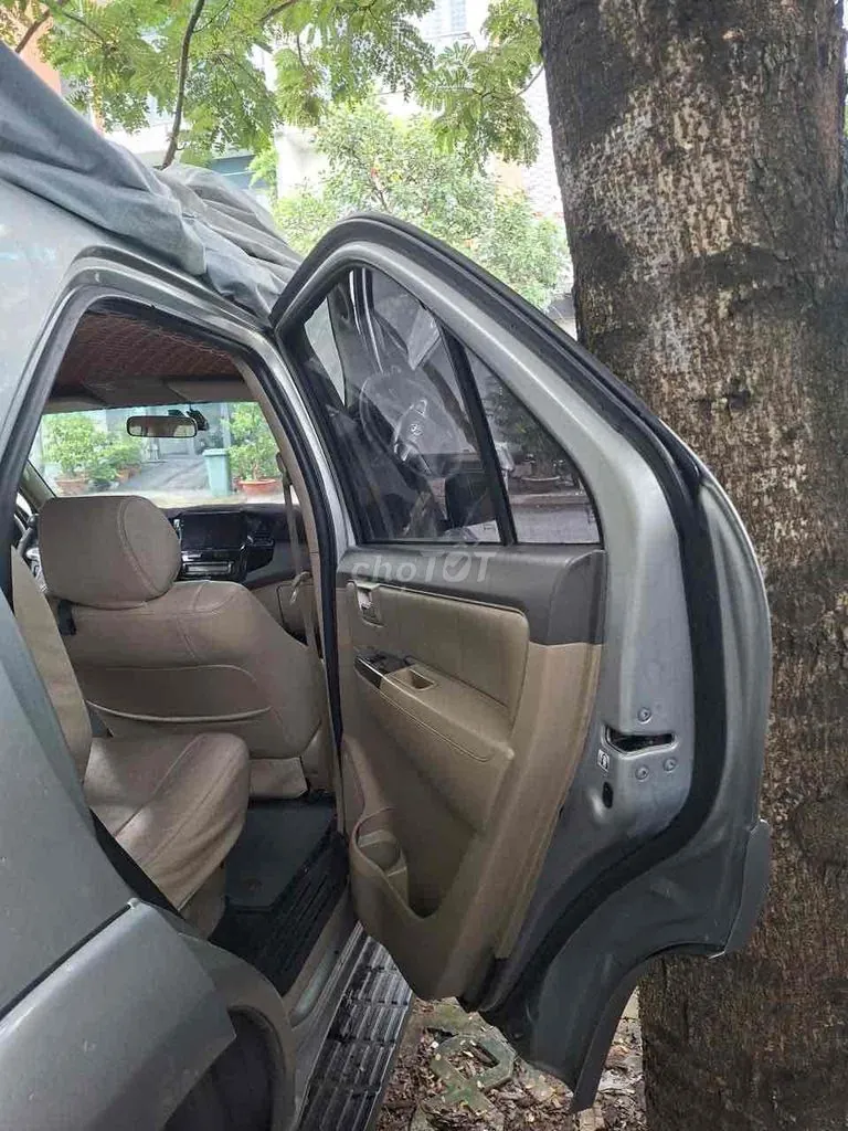 Toyota Fortuner 2013 photo 4