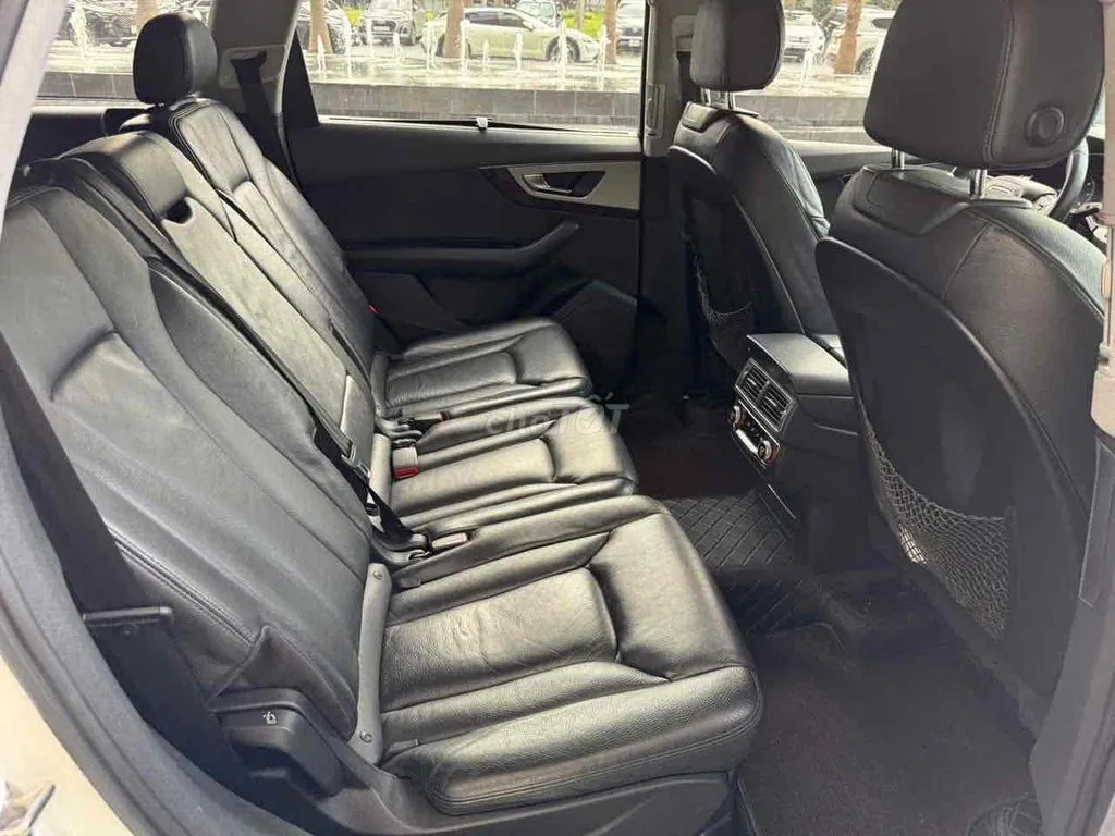 Audi Q7 2016 photo 5