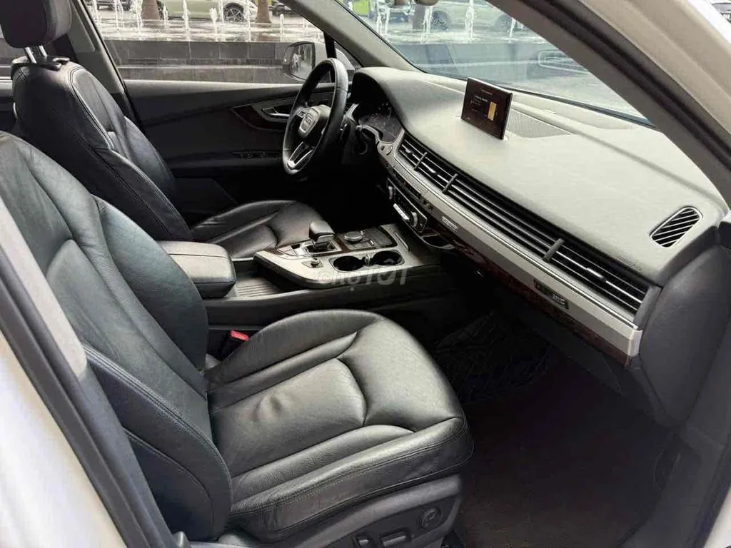 Audi Q7 2016 photo 3