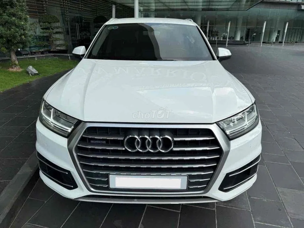 Audi Q7 2016 photo 2