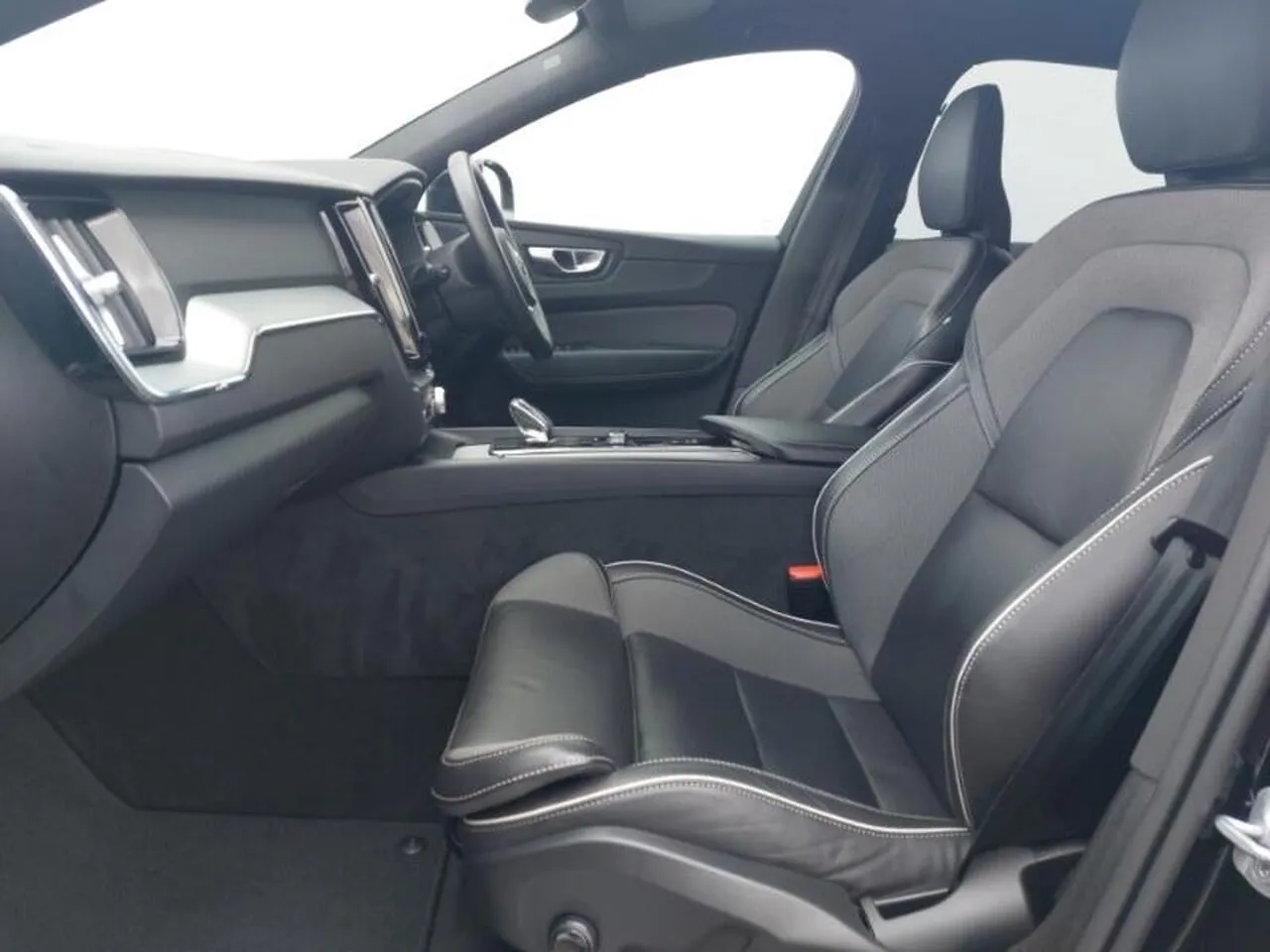 Volvo Xc60 2023 photo 5