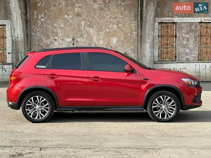 Mitsubishi Outlander 2016 photo 3