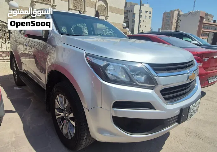 Chevrolet Blazer 2020 photo 2