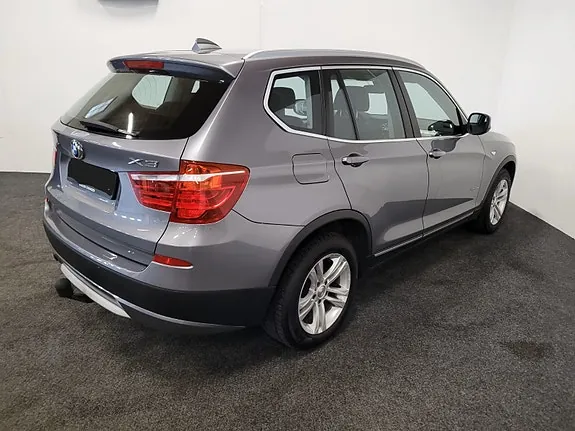 BMW X3 2010 photo 2