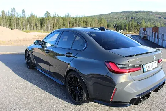 BMW M3 2022 photo 3