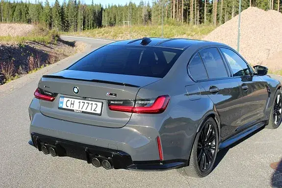 BMW M3 2022 photo 2