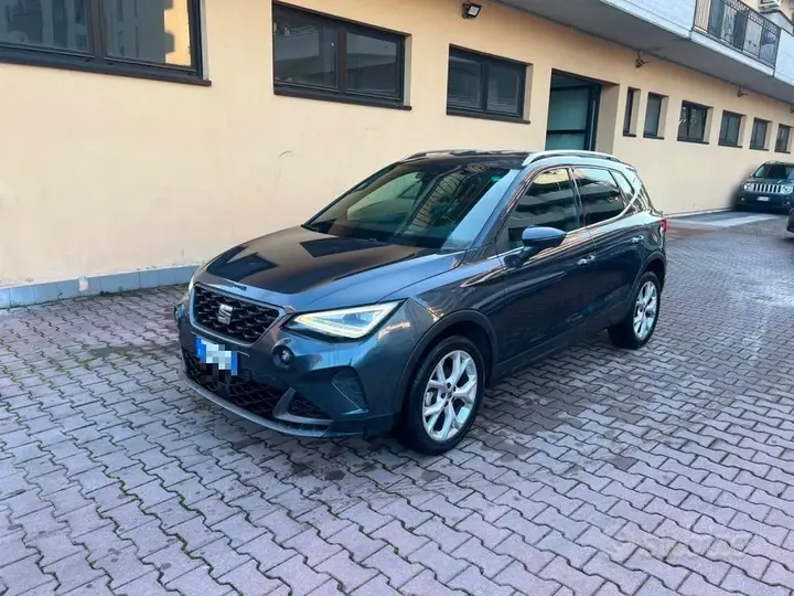 Seat Arona 2023 photo 3
