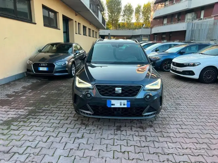 Seat Arona 2023 photo 2