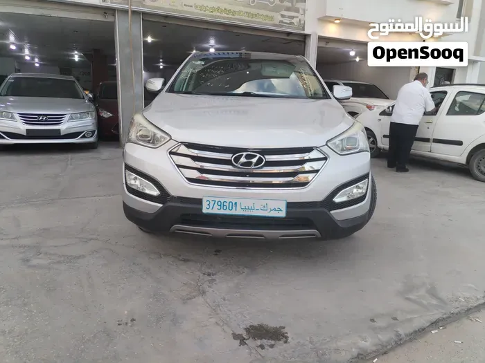 Hyundai Santa Fe 2014 photo 3