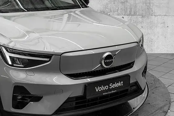 Volvo Ex40 2025 photo 2