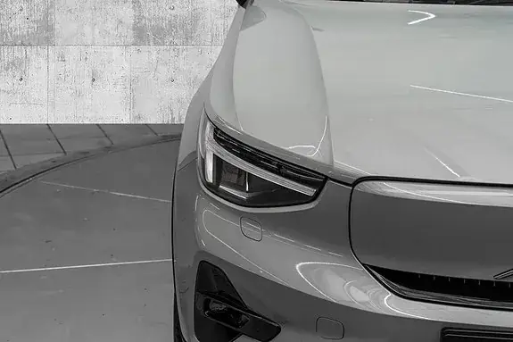 Volvo Ex40 2025 photo 4