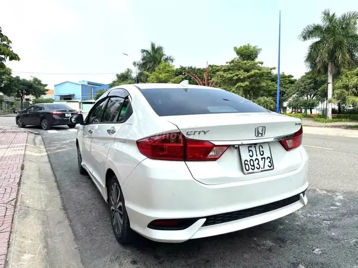 Honda City 2018 photo 2